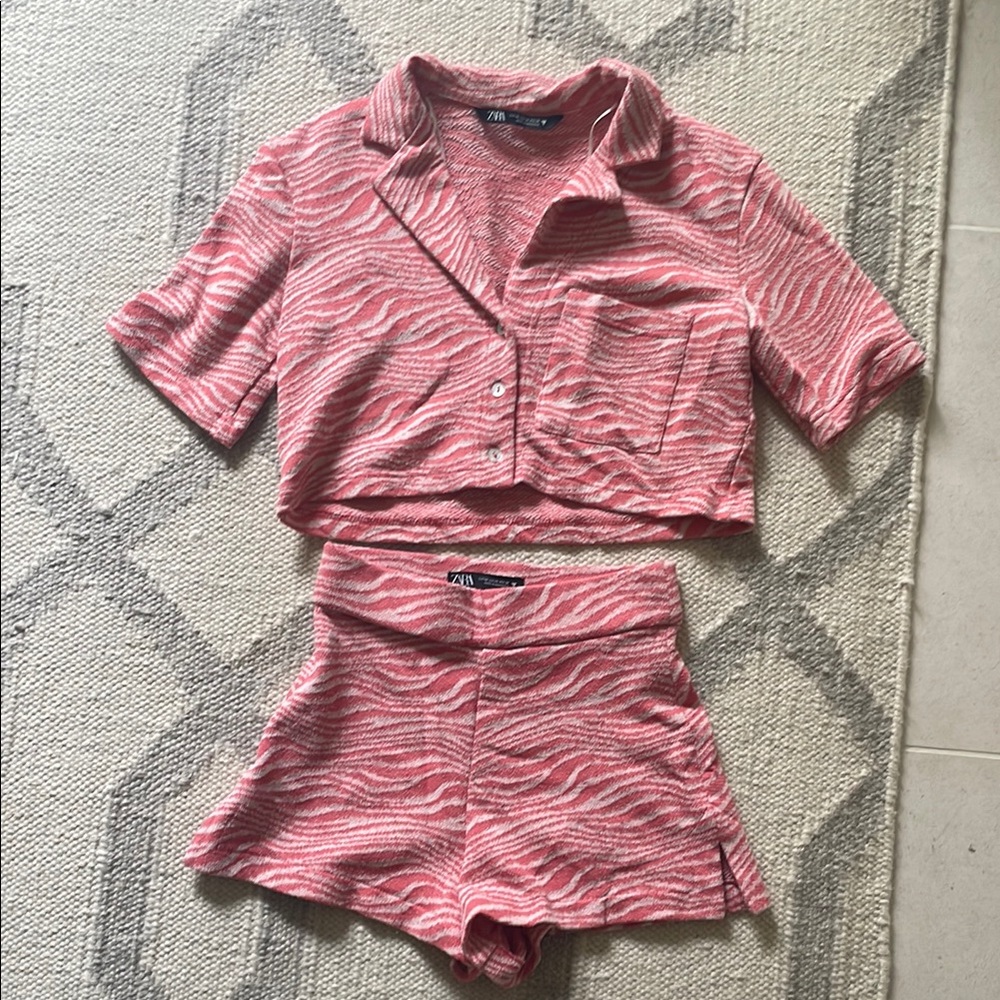 Zara Pink Patterned Crop Top and Shorts Set